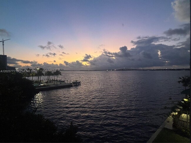 Foto del edificio - 2201 Brickell Ave