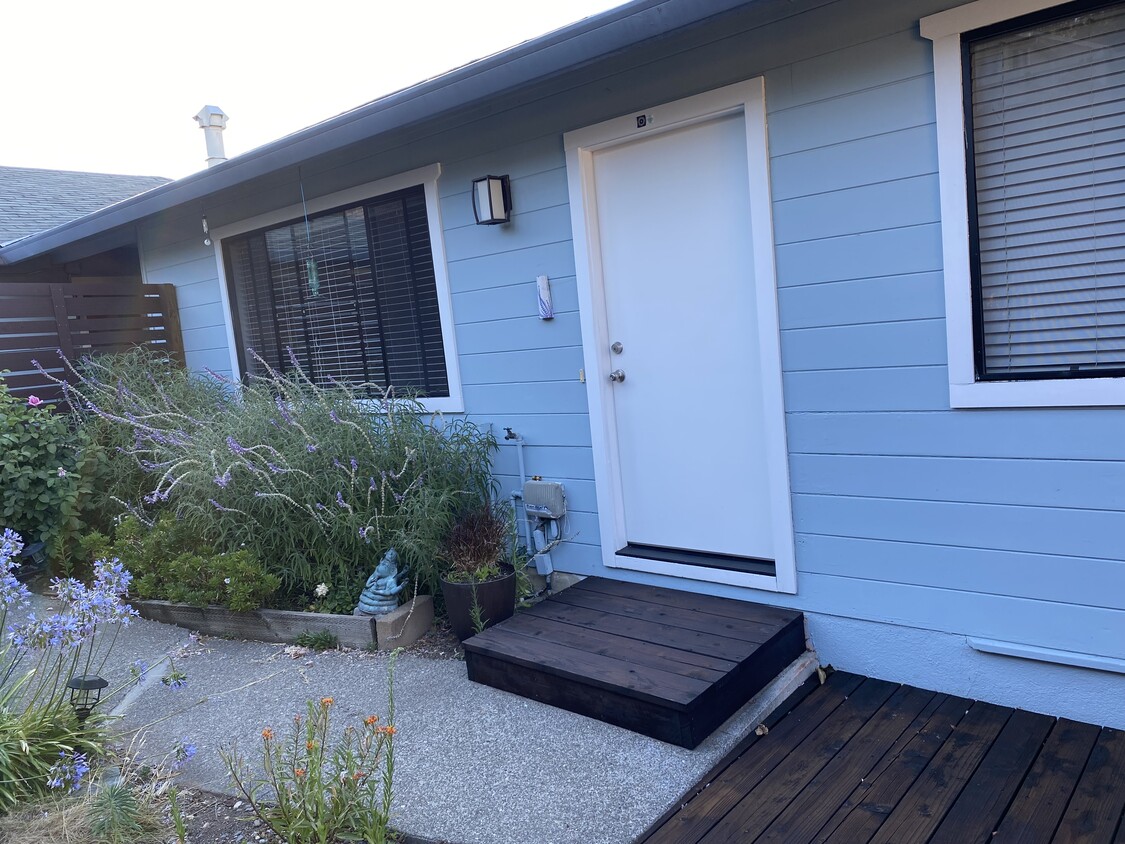 Front of guest house - 25 Grove St