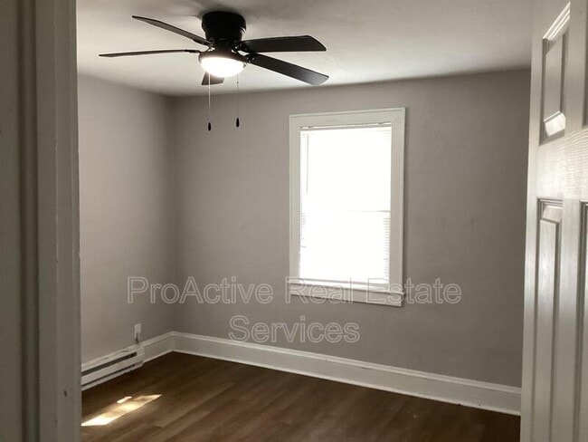 Building Photo - 1201 Tallwood St