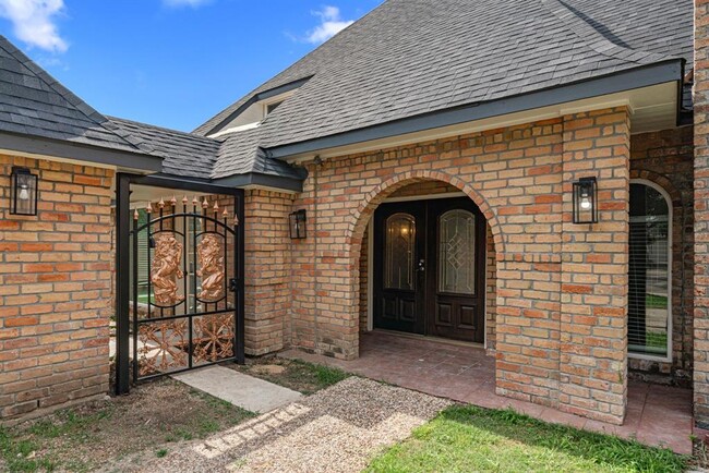 Foto del edificio - 11766 Riverview Dr