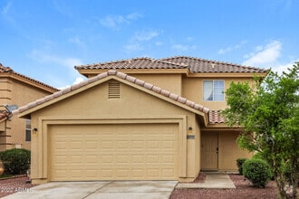 Building Photo - 12622 W Paradise Dr