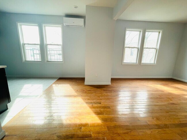 Foto del edificio - 66 Elliott St