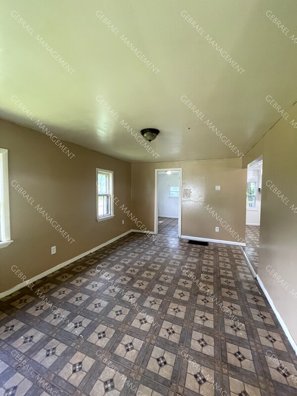 Foto del edificio - 2941 Mackin Rd