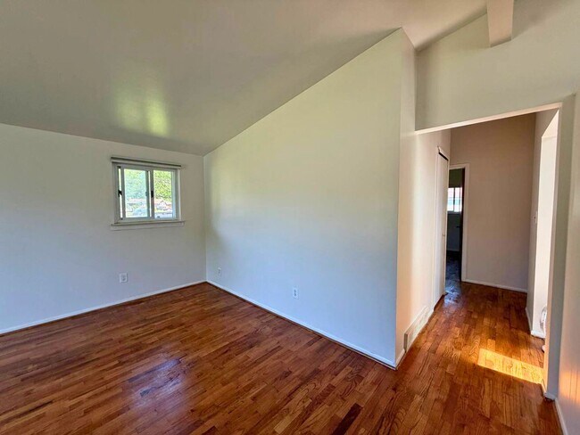 Foto del edificio - Updated Ranch with New Appliances