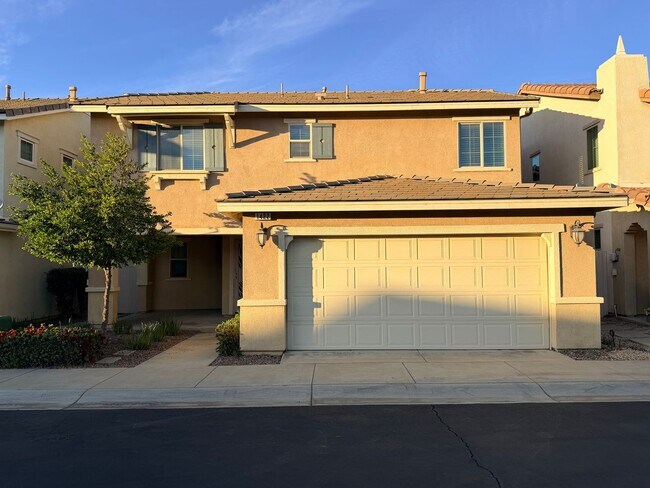 Foto del edificio - Estrella home for rent!