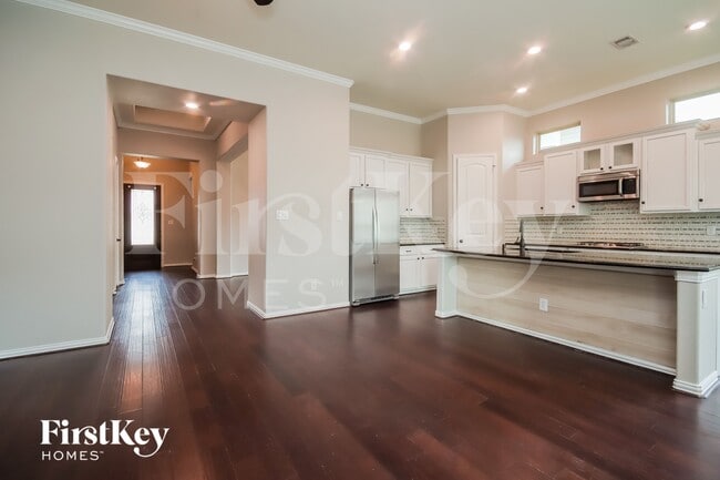 Building Photo - 21902 Richard Glen Dr