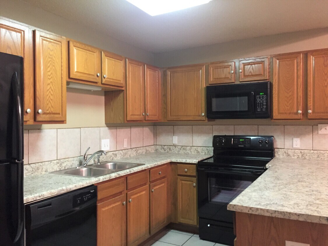 321 Hannah Dr, Waterloo, IL 62298 Townhome Rentals in Waterloo IL