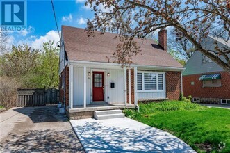 Building Photo - 723 Hager Ave