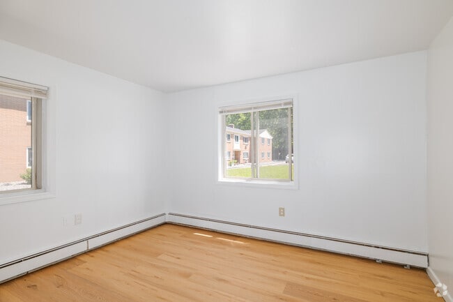 3HAB, 1BA - 970 ft² - Dormitorio principal - Green Acres Of Ravenna