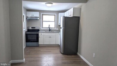 Building Photo - 1430 Hurffville Rd