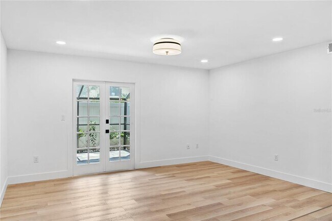 Building Photo - 107 S Obrien St