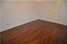 Foto del edificio - 5120 Ledgestone Dr