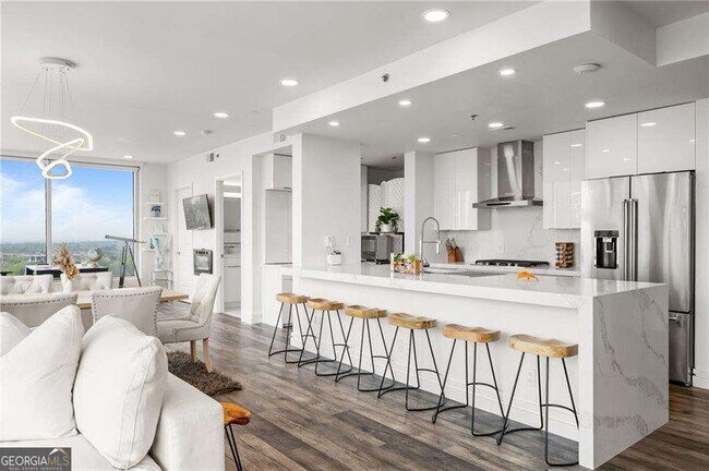 Foto del edificio - 3338 Peachtree Rd