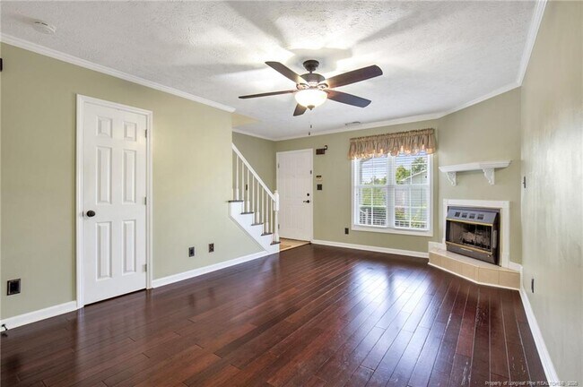 Foto del edificio - 425 Cityview Ln