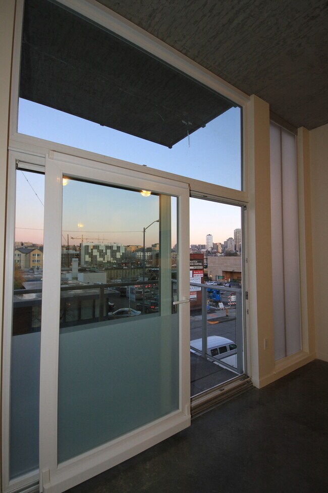 Foto del edificio - Location! 1Bed, 1 Bath unit in the heart o...