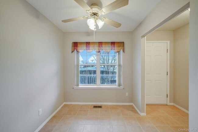 Foto del edificio - 18 Summerfield Cir