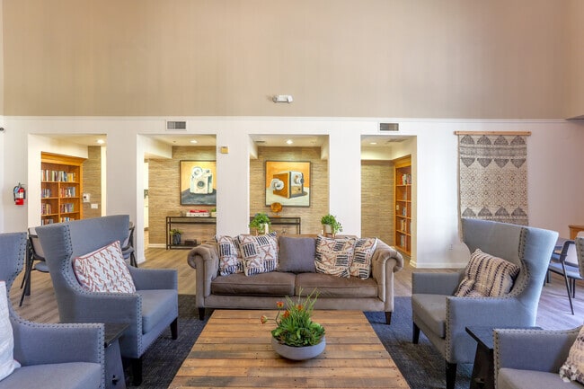 Lounge - The Village at Willow Glen - 55+ Only