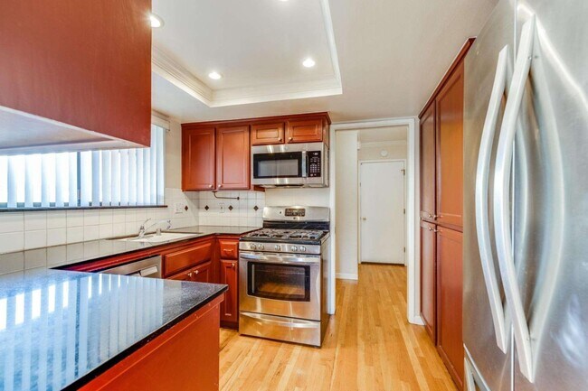 Building Photo - 12091 Atrium Dr