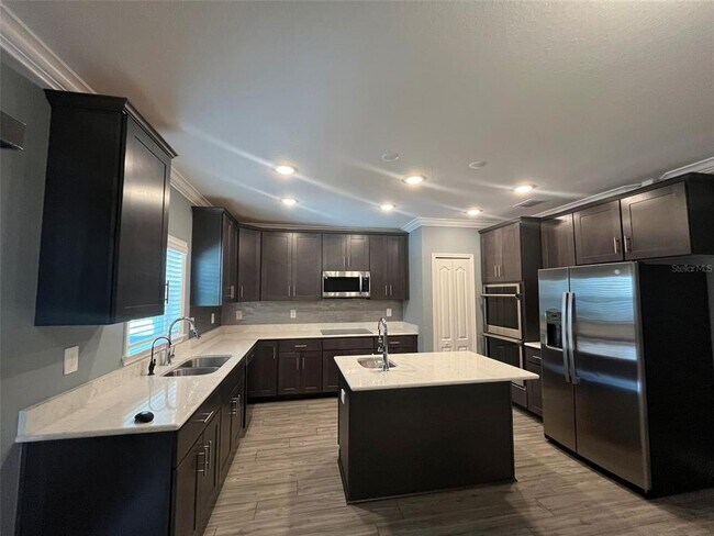 Building Photo - 1575 Sunset Preserve Wy