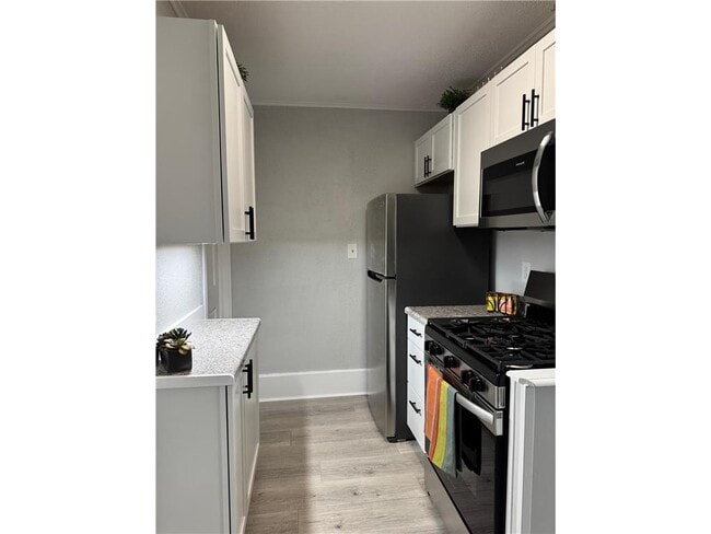 Building Photo - 1131 Lincoln Ave