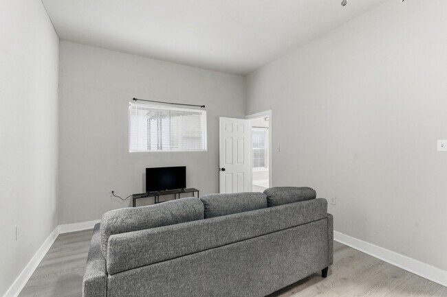 Foto del edificio - 314 West Cevallos-SI ID1363386P