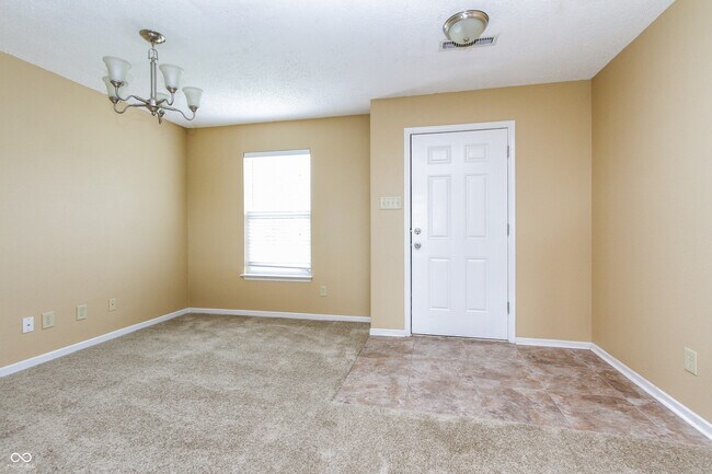 Building Photo - 8135 S Cricket Ln
