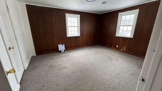 Building Photo - 517 1/2 w 2nd