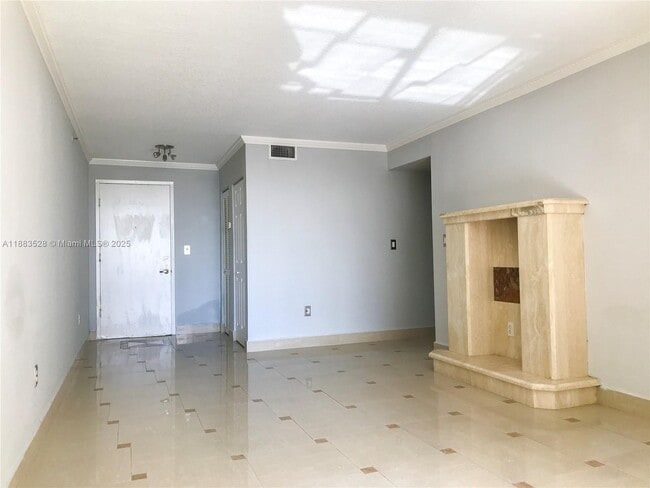 Foto del edificio - 2642 Collins Ave
