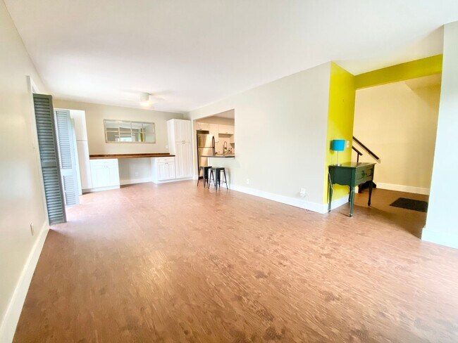 Foto del edificio - 180 Ledgewood Cir