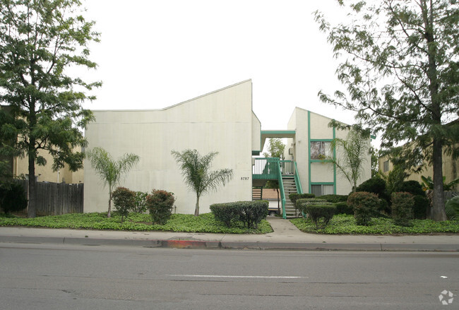 Building Photo - 8787 Mira Mesa Blvd