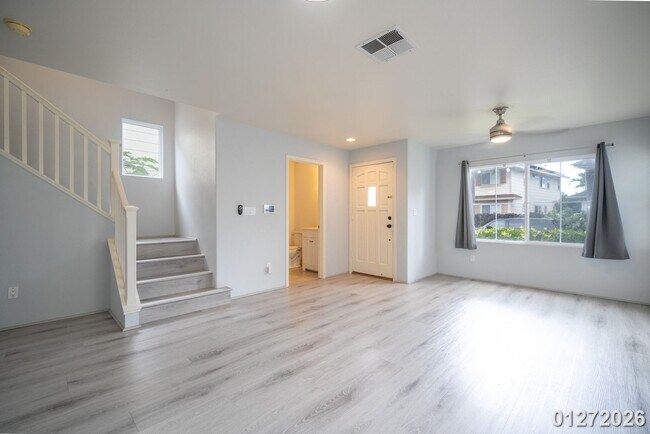 Foto del edificio - Ewa Beach Living – 3-Bed, 2.5-Bath with 2-Car Garage