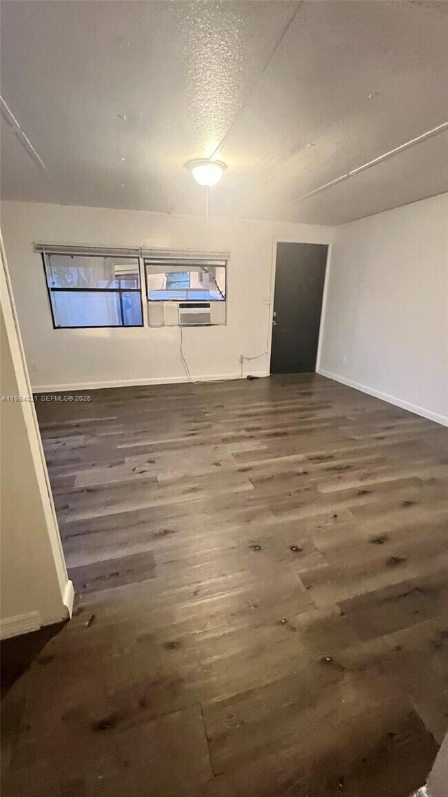 Foto del edificio - 10534 Marina Way