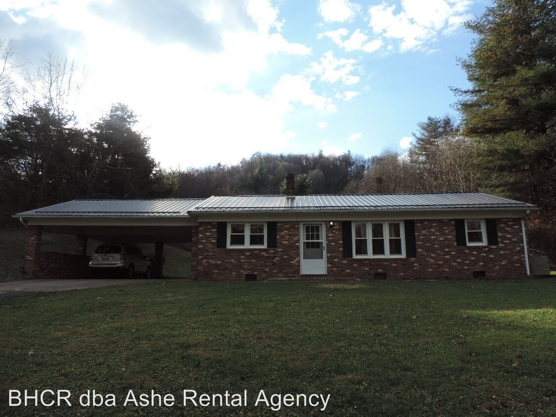 Foto principal - 3 br, 1 bath House - 282 Will Vannoy