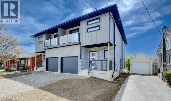 Building Photo - 573 Guelph St