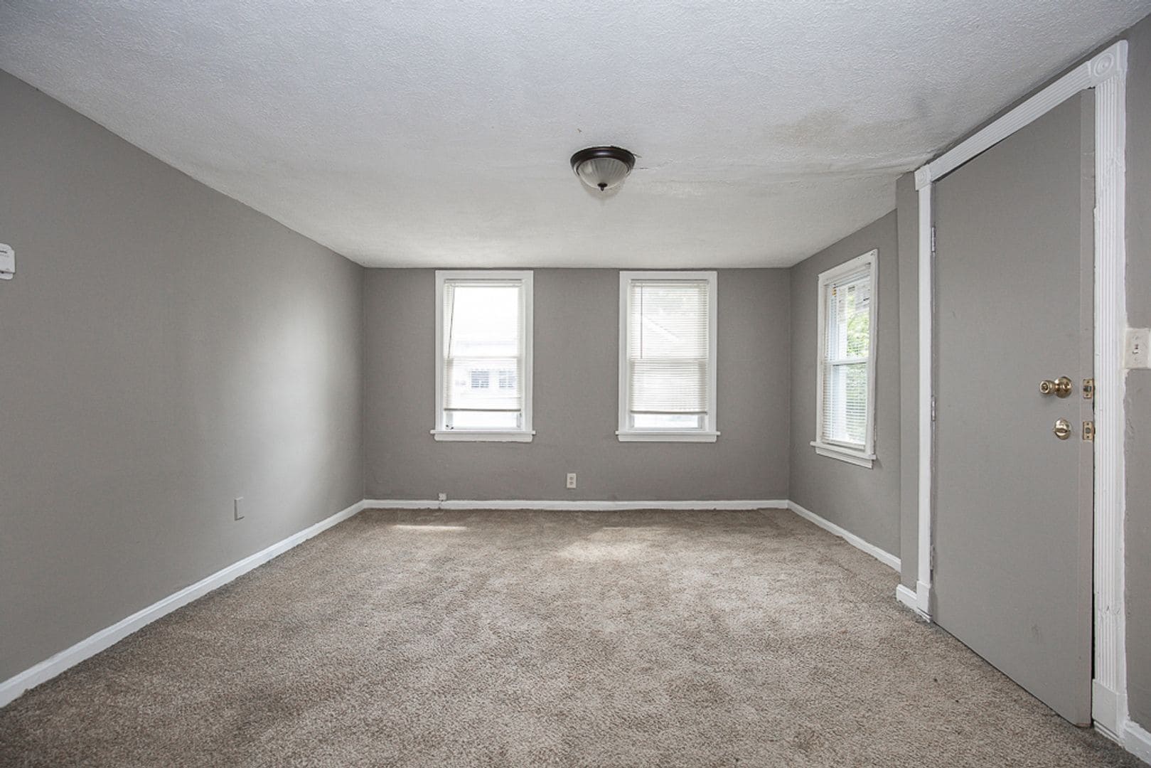 9005 Union Cleveland, OH 44105 – photo 4