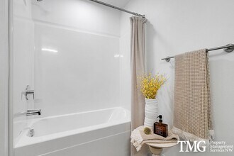 Interior Photo - The Timothy