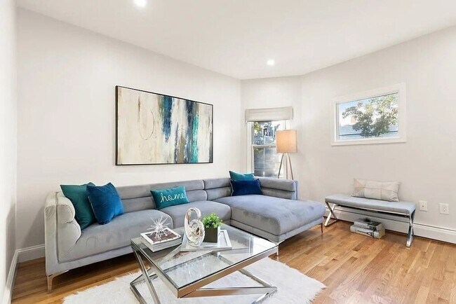 Foto del edificio - 101 Brent St