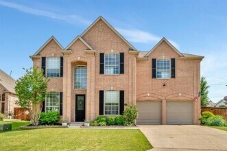 Building Photo - 940 Crown Ct