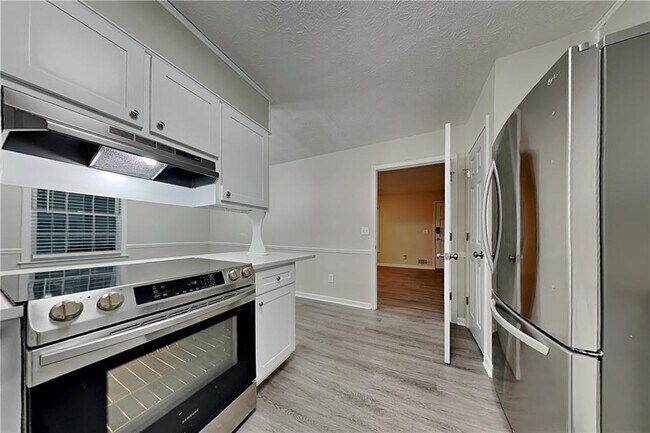 Foto del edificio - 2210 Grayfield Dr