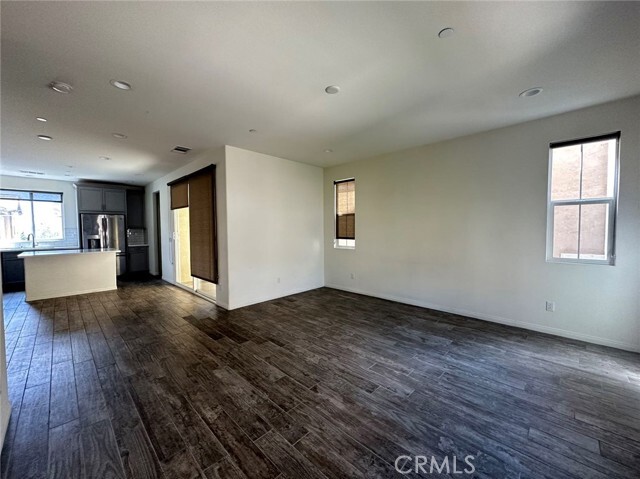 Building Photo - 711 Banyan Wy