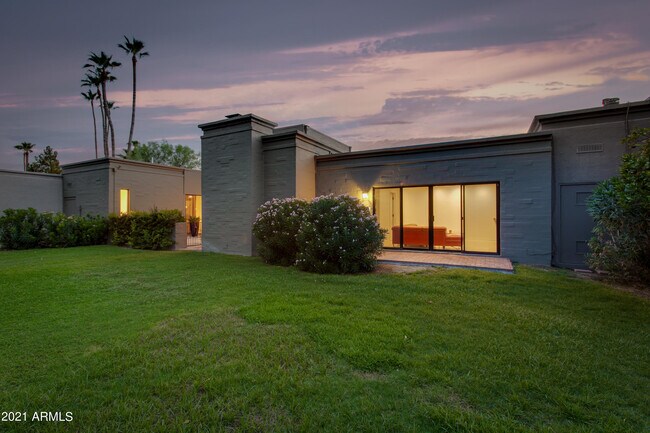Foto del edificio - 5646 N Scottsdale Rd