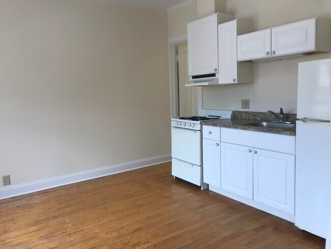 Foto del edificio - 1742 W Estes Ave