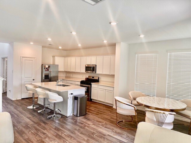 Building Photo - 15338 Majestic Knight Dr