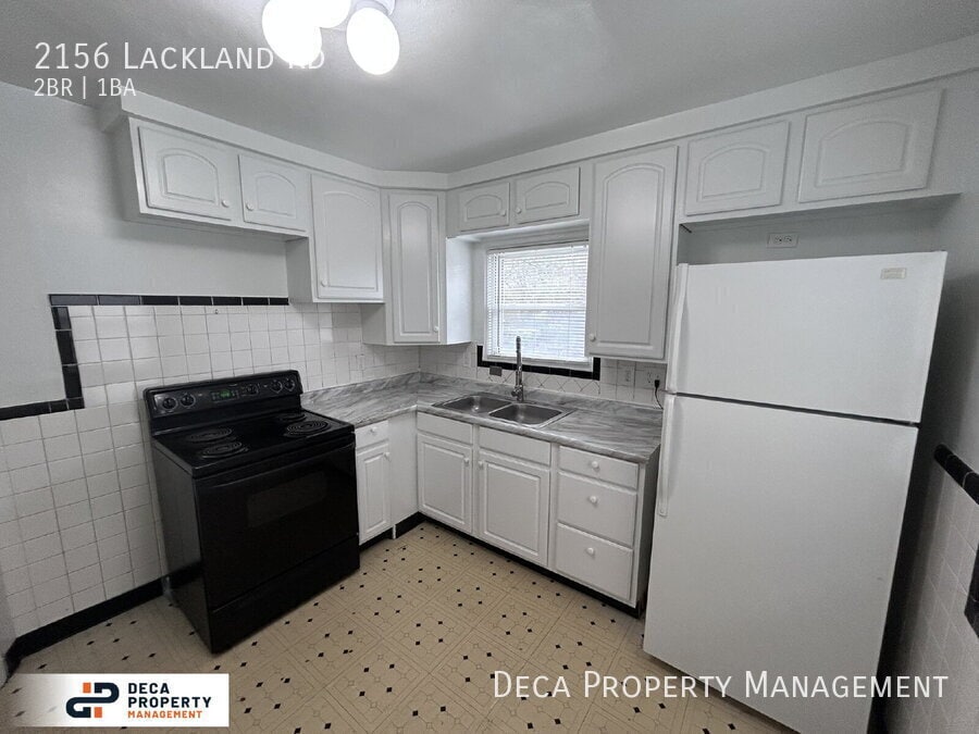 Primary Photo - 2156 Lackland Rd