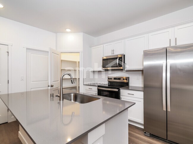 Building Photo - 7809 Verona Loop