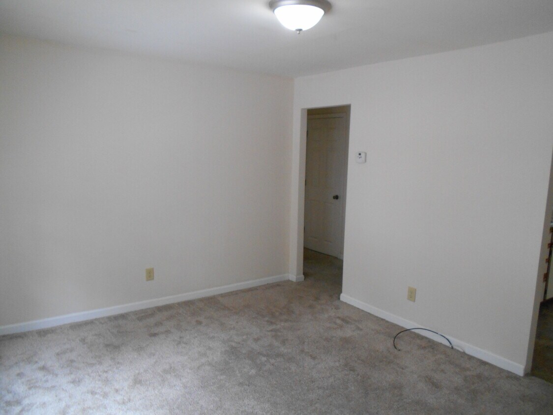 Foto principal - 4405 E Bayley St