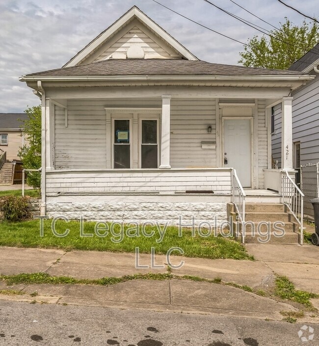 Building Photo - 421 Walnut Ave