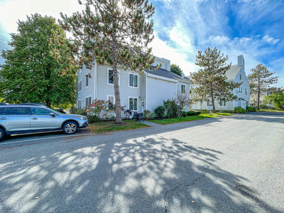 Primary Photo - 18 Ocean St