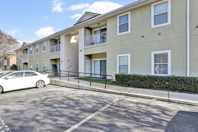 Foto del edificio - Great 2 bedroom/ 2 bathroom condo on the Southside