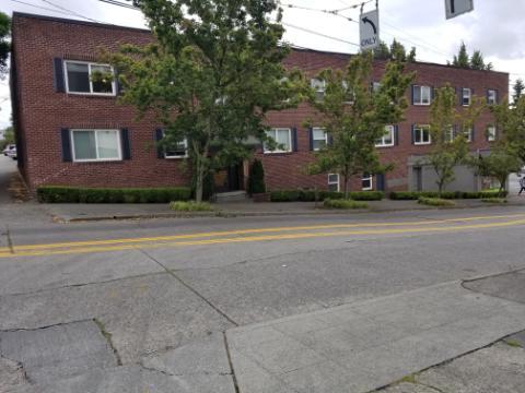 Building Photo - 4215 SW Edmunds St